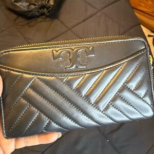 Tory Burch Black Quilted Leather Zip Wallet